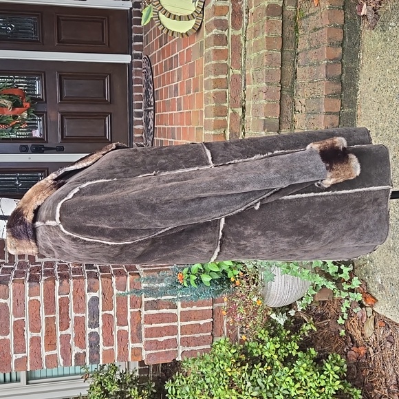 Marvin Richards Suede And Faux Fur Coat - Picture 7 of 14